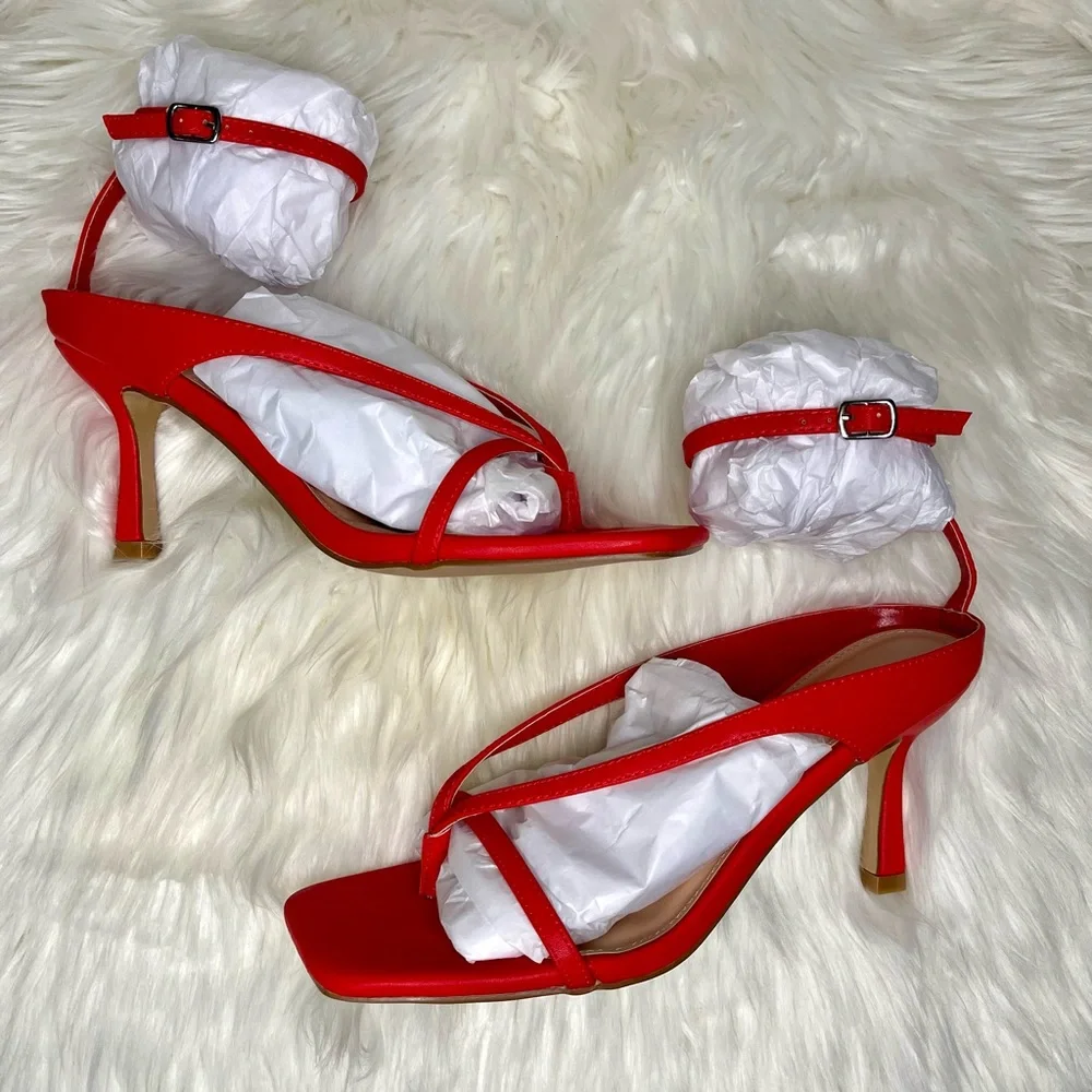💗 VALENTINES 💗 Red Strappy Ankle Wrap Women’s Stiletto Heels Sz 8 - Picture 3 of 8